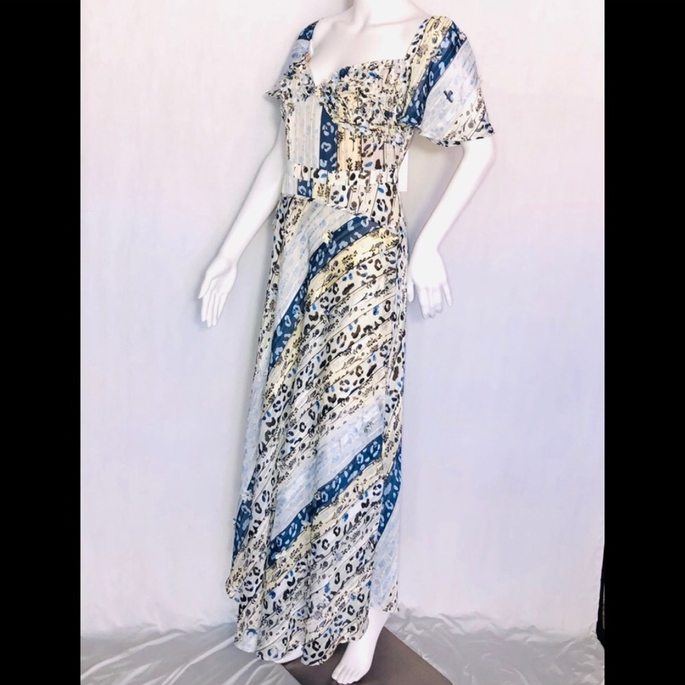 Foxiedox xAnthropologie Blue 3D Floral Sweetheart Neck Cap Sleeves Maxi Sz Small